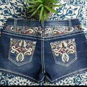 NWOT Rue 21 Denim Shorts Size 7/8